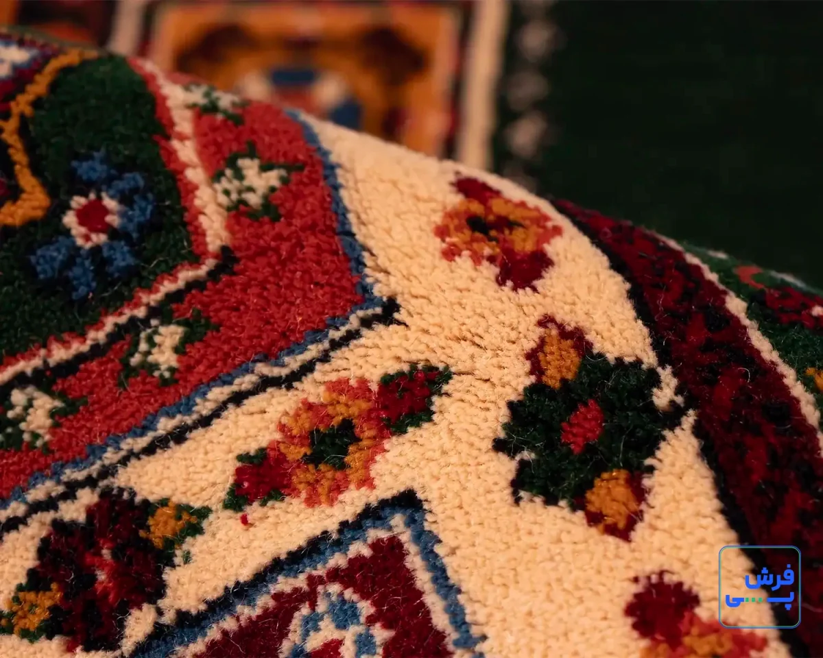 خرید قسطی |  فرش کلاسیک 7044 سبز کرم