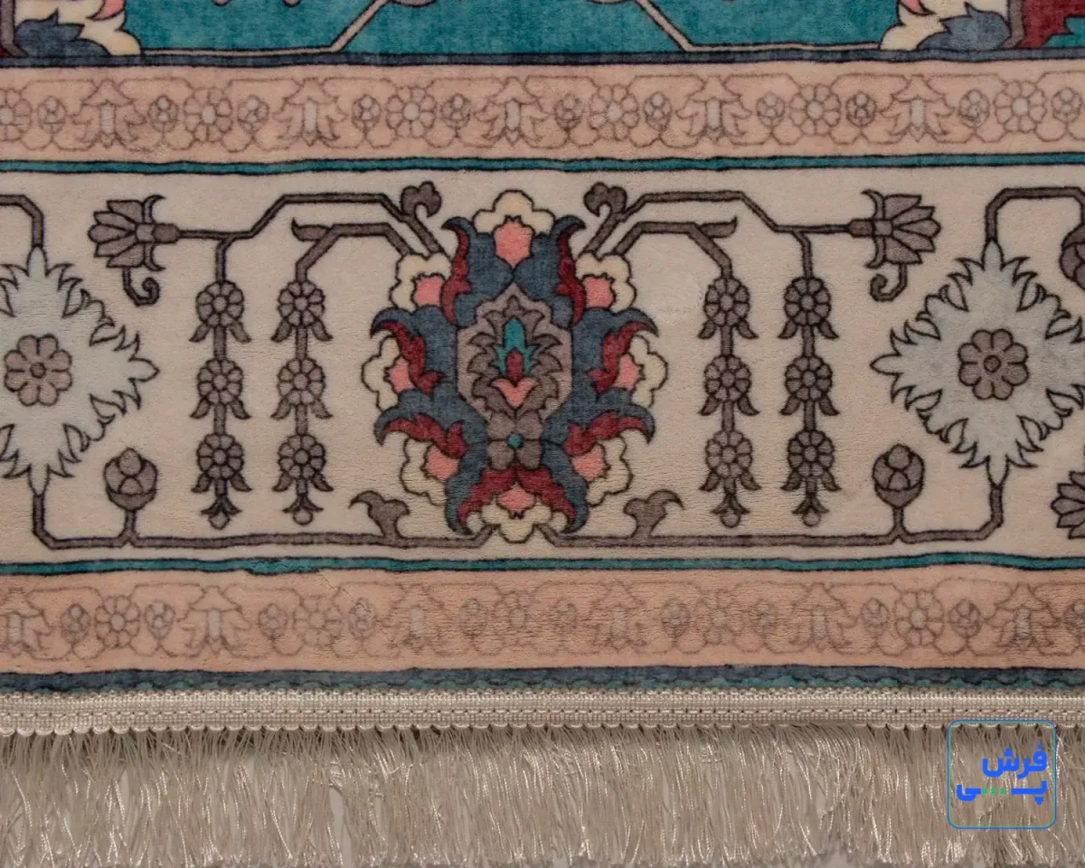 خرید قسطی |  فرش ابریشم ماشینی 743105 فیروزه‌ای کرم