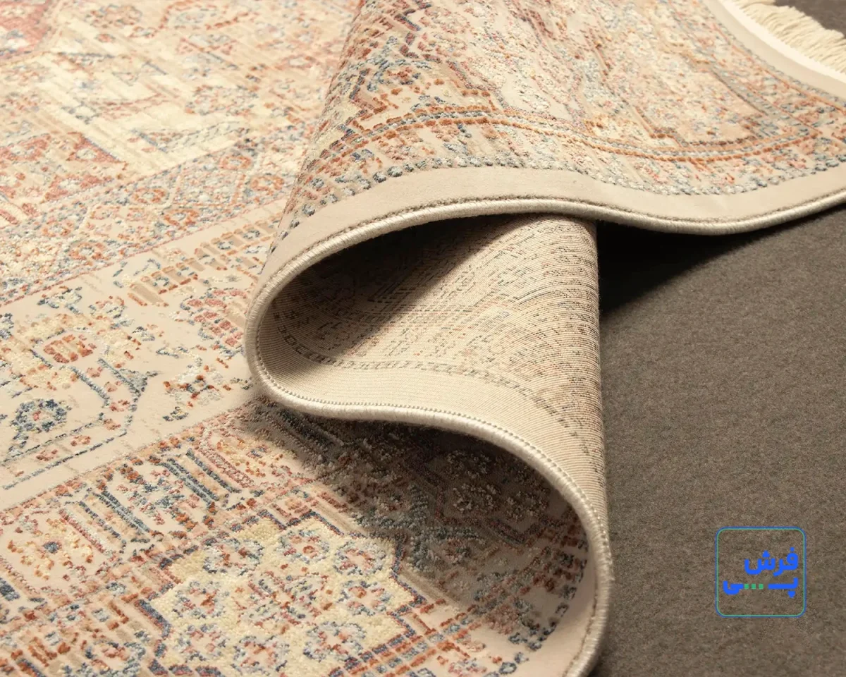 8315-5.webp خرید اقساطی | فرش وینتیج 8315LC گلبهی حاشیه کرم